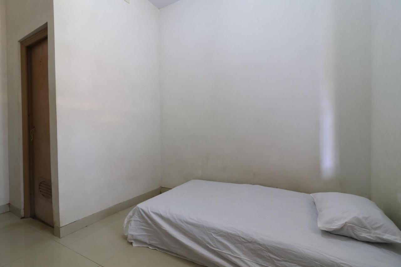 Hotel Minimalis Mampang